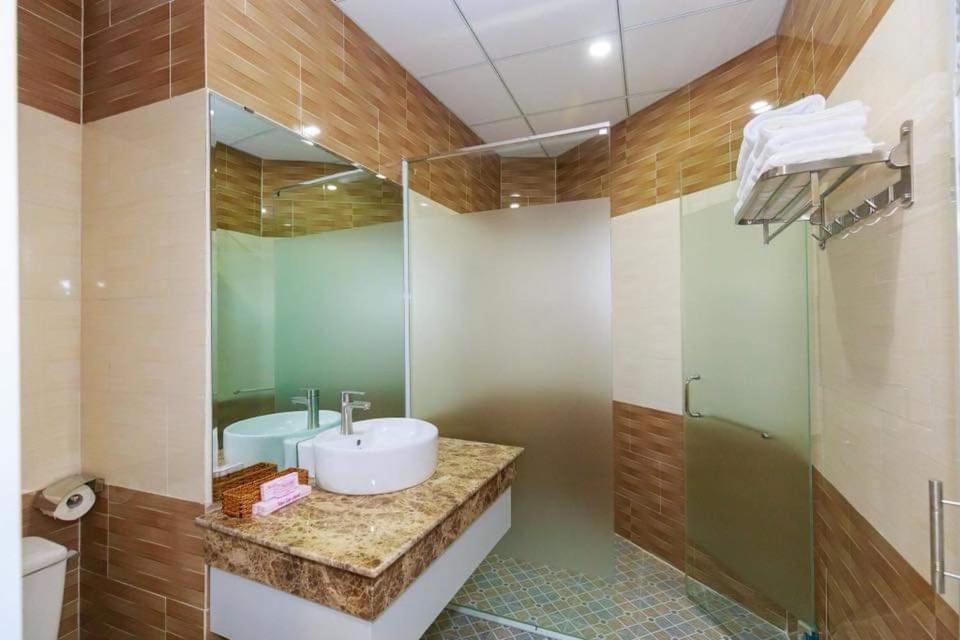 Van Loc Hotel Кантхо Экстерьер фото